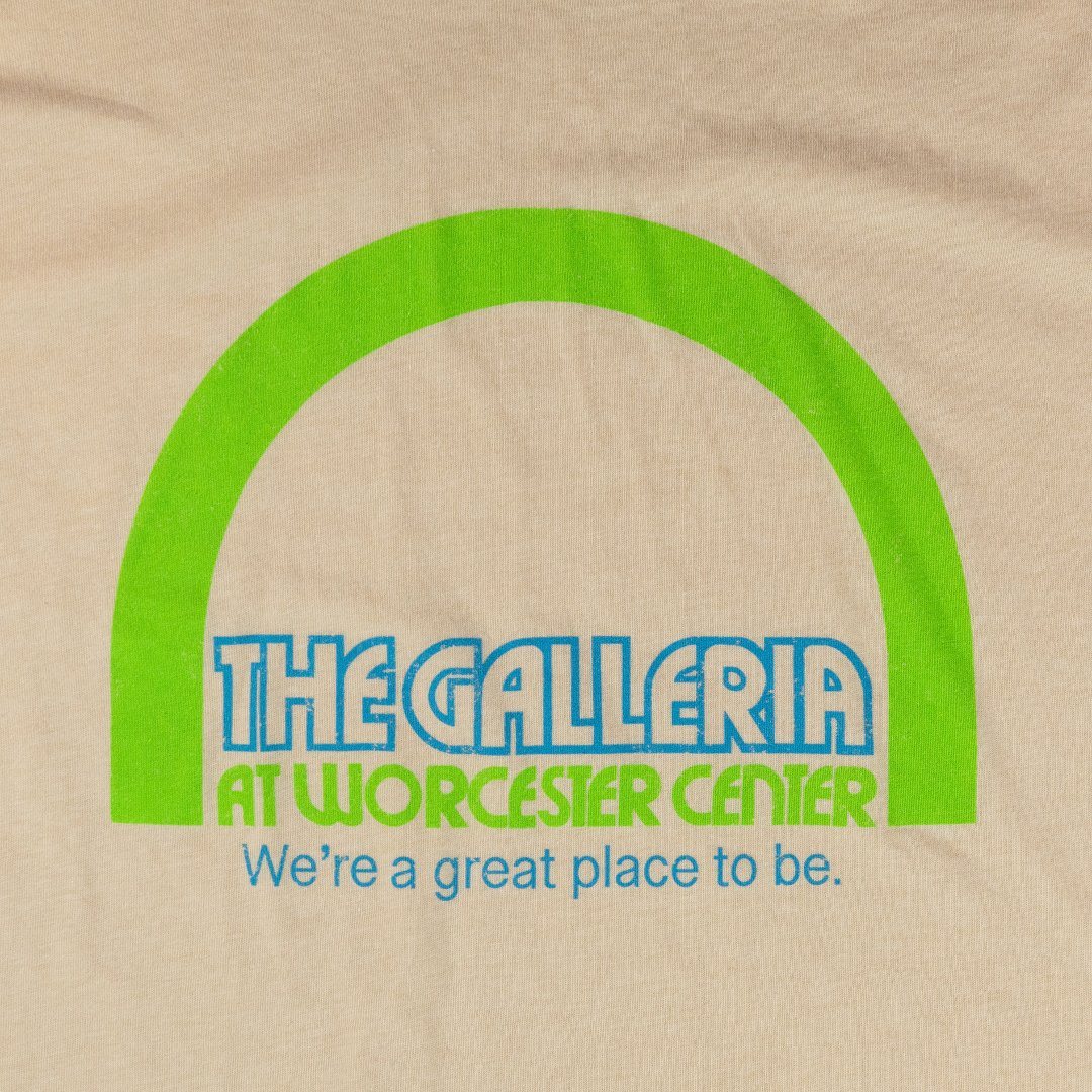The Galleria Worcester T-Shirt Graphic Beige